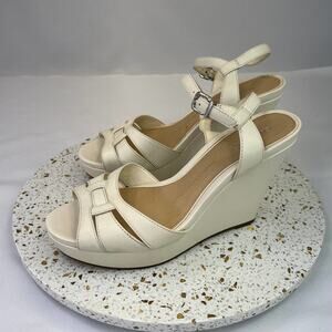 💥Gianni Bini White Platform Wedge Strappy Heels Women's size 10